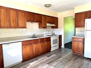 Exceptional opportunity to own a well-maintained - photo 4