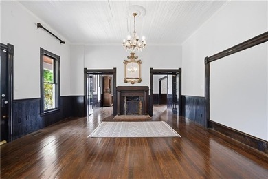The guest house is what stops people. Fully separate from the - photo 15