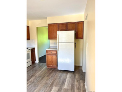 Exceptional opportunity to own a well-maintained - photo 5
