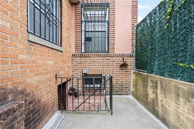 Lovely semi-detached brick house in the higher end of Bay Ridge - photo 3