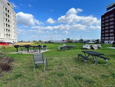 Investment opportunity-offered for sale with tenant in place!! - photo 24