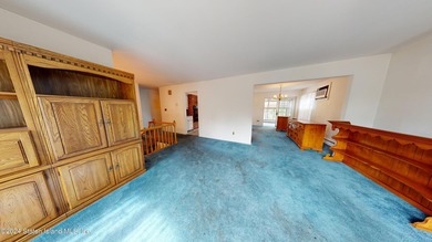 Charming detached home in the heart of Richmond Town, offering - photo 7