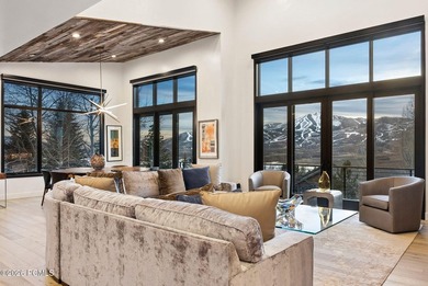 Reservoir-view mountain contemporary living in Deer Mountain: - photo 4