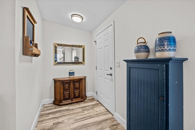 Seller is highly motivated and must sell this stunning - photo 7