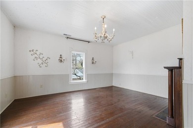 The guest house is what stops people. Fully separate from the - photo 41