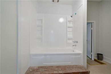 The guest house is what stops people. Fully separate from the - photo 44