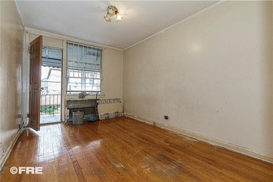 Amazing large 2 Family Attached Brick. 2 Bedroom over 1 Bedroom - photo 8