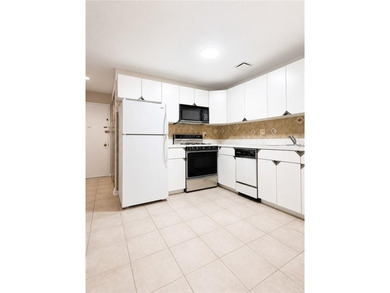 Welcome to this beautifully maintained one-bedroom condo - photo 5