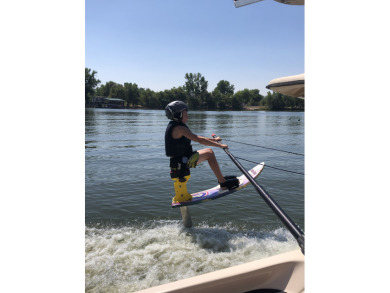 Private Colorado Ski Lake -- 32 Acre Lake -- 84 Acres Total - photo 4