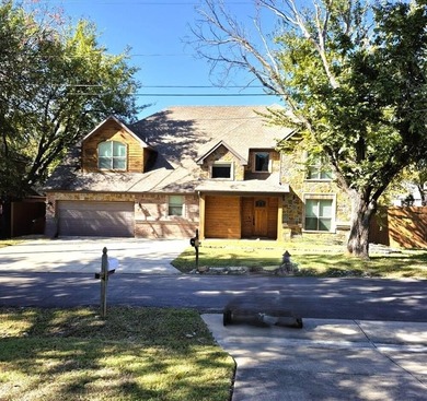 Lake Grapevine Home For Sale in Flower Mound Texas