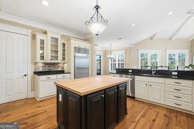 Welcome to 9 Wood Duck Drive in Savannahs highly sought-after - photo 13