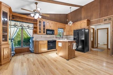 Unique property tucked away on a private wooded lot in a quiet - photo 13