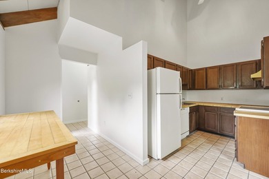 Enjoy easy Berkshire living in this spacious end-unit condo at - photo 14