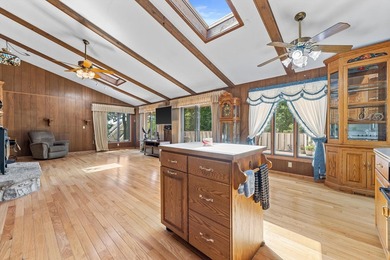 Unique property tucked away on a private wooded lot in a quiet - photo 14