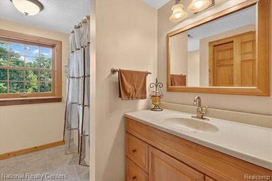 Welcome to this meticulously maintained 2,400 sq. ft. log home - photo 19