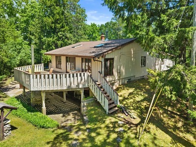 Unique property tucked away on a private wooded lot in a quiet - photo 21