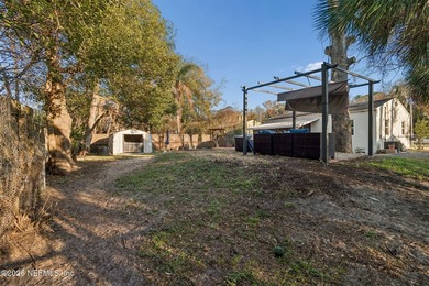 Move-in ready Ortega bungalow with $45K in upgrades. This - photo 50