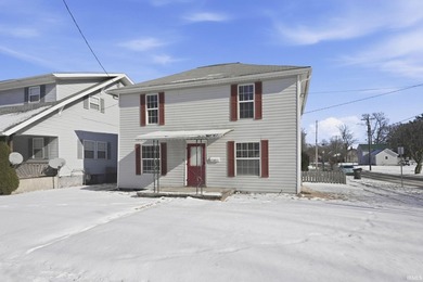 Welcome to 725 S Main St, Kendallville, IN! This spacious 4 - photo 4
