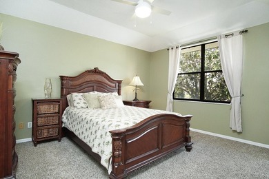 Move-in ready 2BR/2BA second-floor condo in Hanson's Landing, a - photo 5