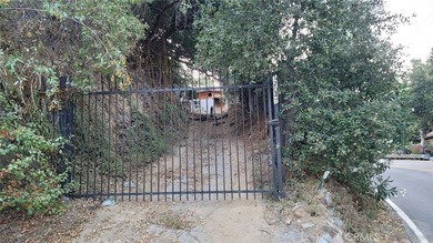 (private lake, pond, coastal) Home For Sale in Sylmar California