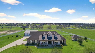 Discover luxury equestrian living in Stallion Lake Ranch - photo 3