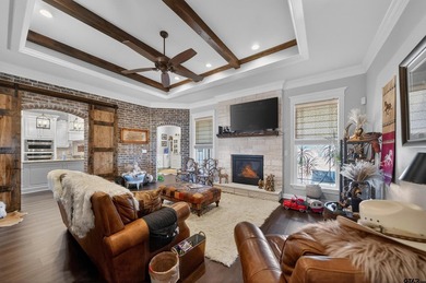 Discover luxury equestrian living in Stallion Lake Ranch - photo 9