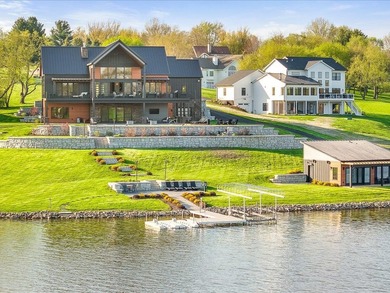 Stunning 5,949 sq ft custom-built luxury waterfront home (238' - photo 4