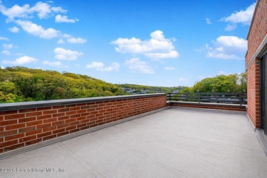 One of the only units in Sunrise Towers with a private terrace - photo 2