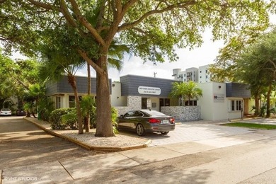 Free-Standing Office Building in Prime Downtown Fort Lauderdale- - photo 1