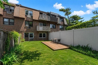 Exceptional investment opportunity in the heart of Ozone Park - photo 8
