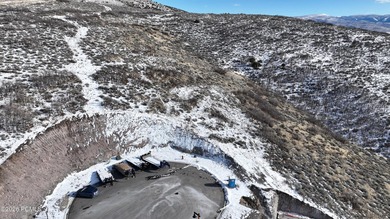 Positioned on one of Jordanelle Ridge's premier view lots, this - photo 5
