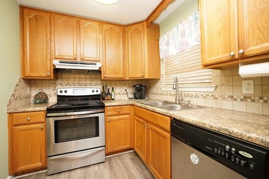 Here is your opportunity to own a home in highly desirable - photo 6