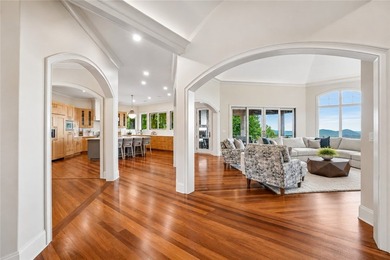 Welcome to 103 Upper Ridge, an extraordinary Bergeron-built - photo 6
