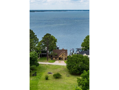 Experience lake living at its finest in this stunning furnished - photo 33