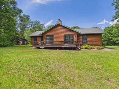 Enjoy the comfort and convenience of this well-maintained - photo 4