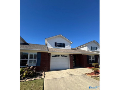Lake Guntersville Townhome/Townhouse For Sale in Guntersville Alabama