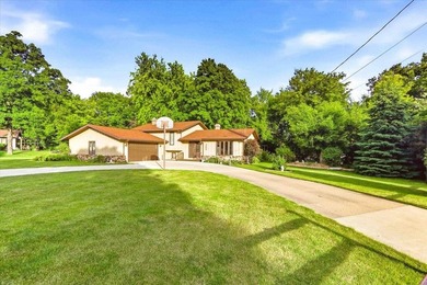 Fox River - Outagamie County Home For Sale in Little Chute Wisconsin