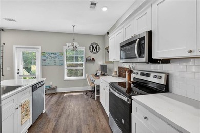**SELLERS ARE RELOCATING-BRING AN OFFER** 2/1 RATE BUYDOWN - photo 13