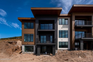 Lake Townhome/Townhouse For Sale in Hideout, Utah