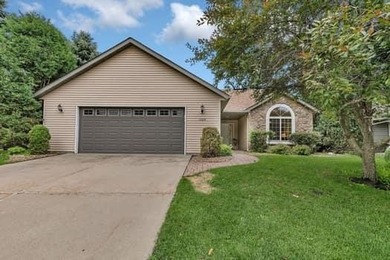 Welcome to 1004 Oak Pond Drive in Sartell-a beautifully - photo 1
