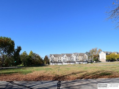 Rare opportunity in established NW area. 58 Villa/Condos style - photo 7