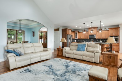 Custom built home meticulously maintained with an abundance of - photo 12