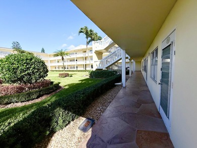Welcome to this FIRST FLOOR 1 BEDROOM /1.1 BATH Condo located in - photo 5