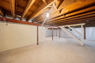 Rare opportunity to purchase updated, well-kept and maintained - photo 23
