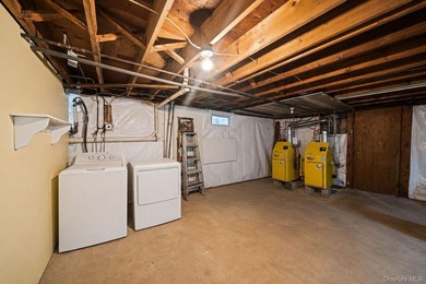 Rare opportunity to purchase updated, well-kept and maintained - photo 25