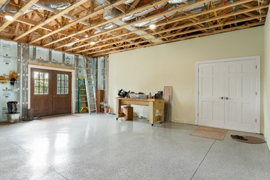 Custom built home meticulously maintained with an abundance of - photo 34