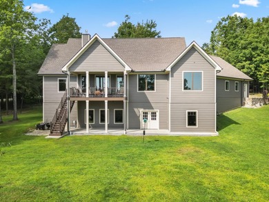 Custom built home meticulously maintained with an abundance of - photo 38