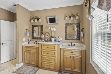 Beautifully maintained and thoughtfully designed, this - photo 38