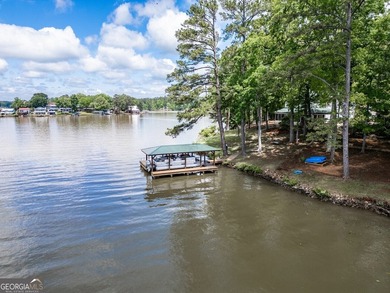 Move In Ready Home with excellent dock,558' waterfront. - photo 3