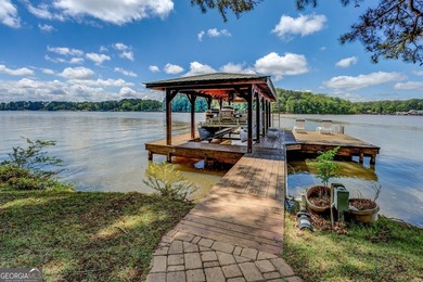 Move In Ready Home with excellent dock,558' waterfront. - photo 4